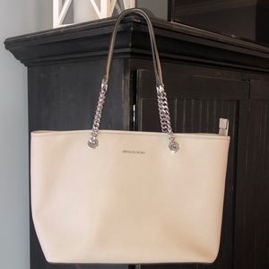 Michael Kors Jet Set Travel Chain Tote